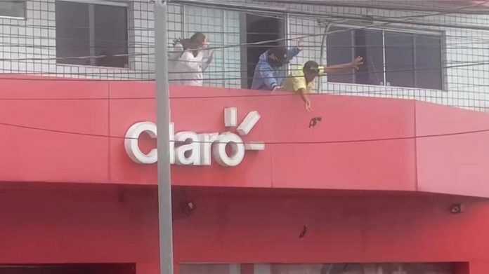 Suspeitos de tentar assaltar loja e fazer reféns se entregam, na PB; VÍDEO