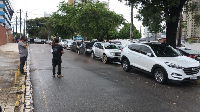 Homem reage a assalto e mata suspeito a tiros em Natal