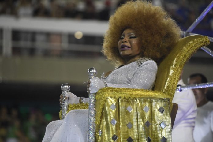 Elza Soares usou voz para combater machismo e racismo ao longo da carreira