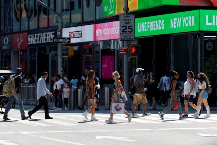 Economia dos EUA tem alta de 5,7% em 2021, o melhor resultado em 37 anos