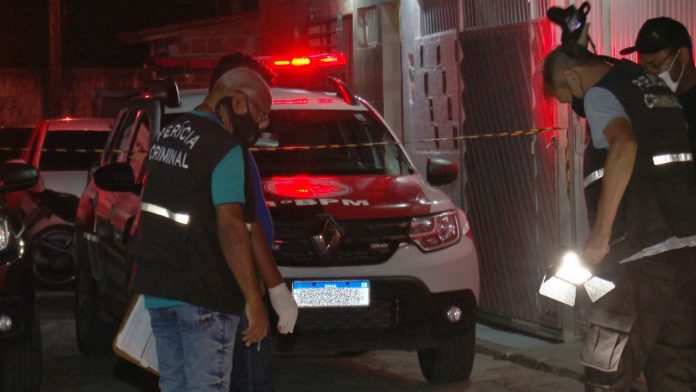 Vendedor ambulante é morto a tiros no Distrito Mecânico, em João Pessoa