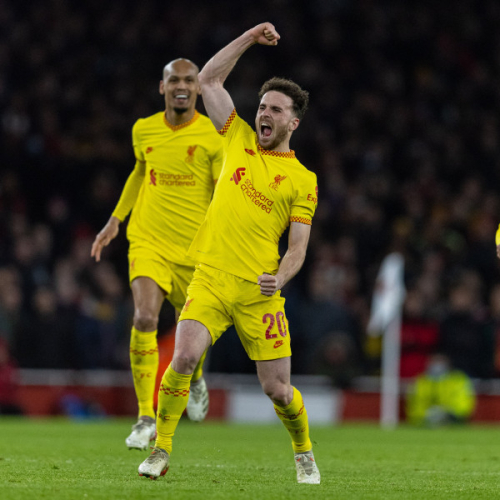 Liverpool faz 2 a 0 no Arsenal e avança à final da Copa da Liga Inglesa