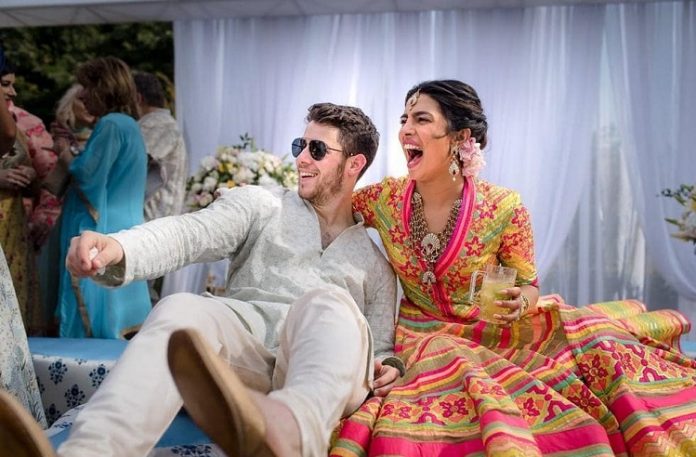 Priyanka Chopra e Nick Jonas anunciam nascimento do primeiro filho por barriga de aluguel