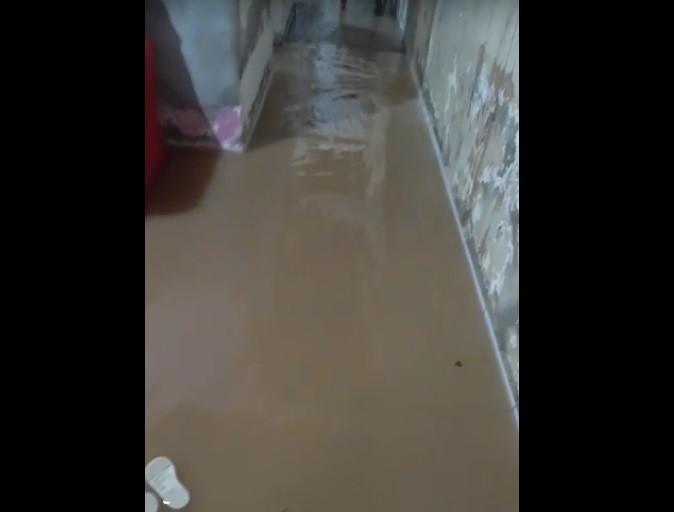 Cidade do RN registra chuva acima de 120 milímetros em uma hora e sofre com alagamento de casas e ruas; veja vídeo