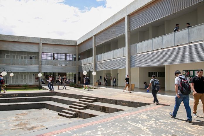 Pesquisadores da UNB querem ampliar a capacidade de uso dos respiradores artificiais