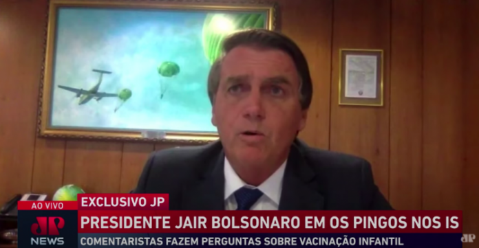 Bolsonaro diz que conversou com Lewandowski e que decisão não prevê obrigatoriedade da vacinação infantil