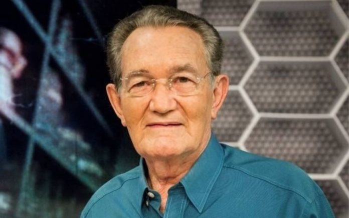 Mulher do apresentador da Globo Léo Batista é encontrada morta em piscina de casa