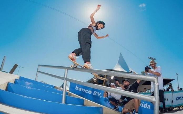 Rayssa Leal vira na última manobra e vence STU Street em Criciúma