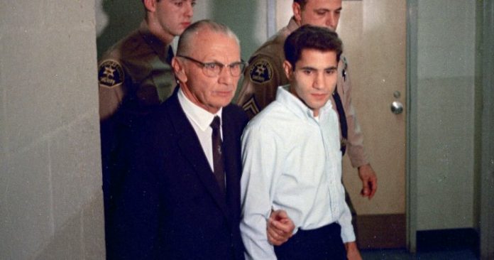 Governador da Califórnia rejeita liberdade condicional para assassino de Robert F. Kennedy