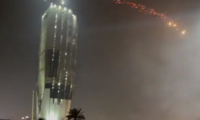 Embaixada dos Estados Unidos em Bagdá é atacada por quatro mísseis