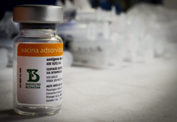 Prefeitura de SP amplia intervalo entre doses da CoronaVac para crianças entre 6 e 11 anos