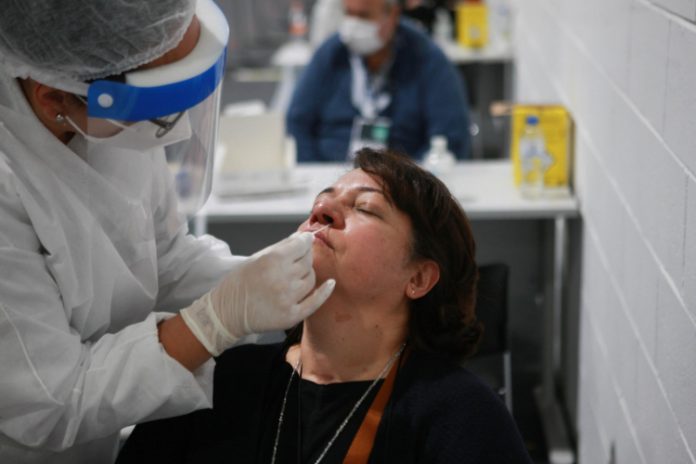 Fiocruz pede à Anvisa aprovação de novo teste para detectar influenza e Covid-19 ao mesmo tempo