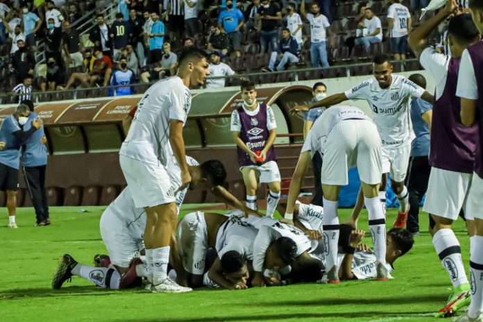 Diógenes brilha nos pênaltis contra o Mirassol e leva Santos para a semifinal da Copinha