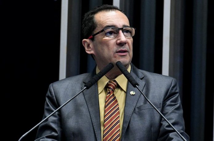 PGR pede investigação contra Jorge Kajuru por ofensas a Gilmar Mendes