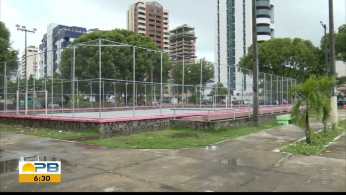 Moradores e comerciantes são alvos de assaltos e arrombamentos no bairro de Manaíra, em João Pessoa