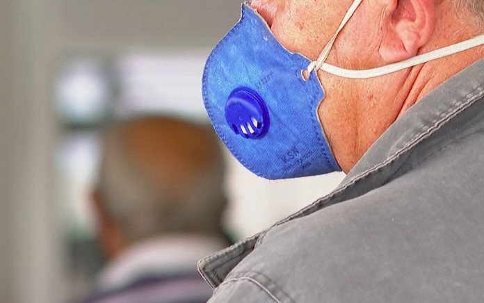 Uma pessoa com Covid-19 pode infectar outras quatro, em João Pessoa