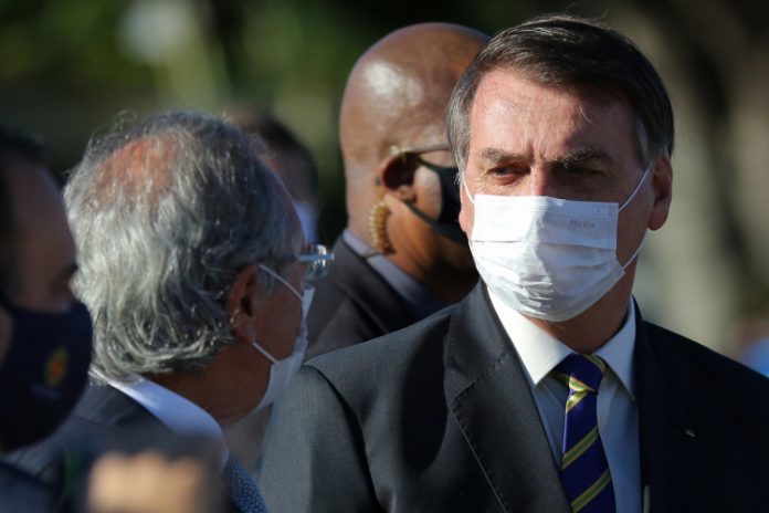 Mudança no controle do Orçamento tira Guedes da ‘linha de frente’, dizem aliados do ministro