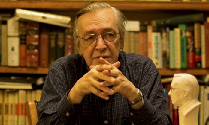 Morte do filósofo Olavo de Carvalho irriga a maturação de sua obra maior