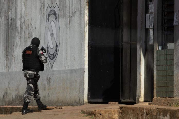 Sobram vagas em penitenciárias do país, aponta estudo