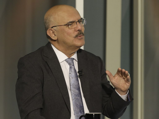 PGR denuncia Milton Ribeiro ao STF por homofobia