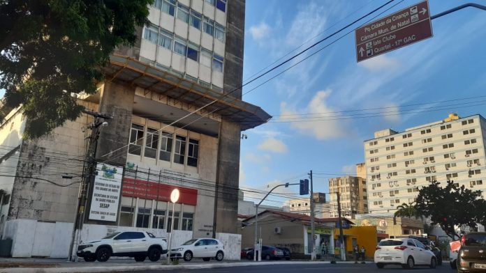 Secretaria de Saúde do RN abre processo seletivo para contratação temporária de 720 profissionais