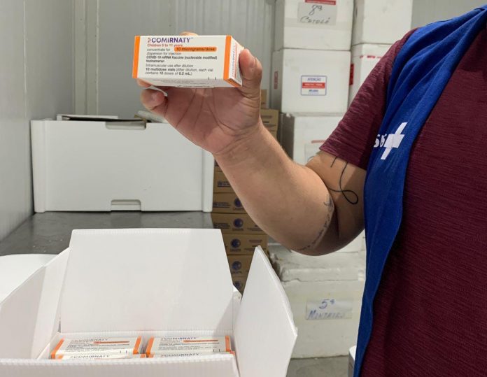 PB recebe novo lote com mais de 23 mil doses de vacina contra a Covid-19 para crianças