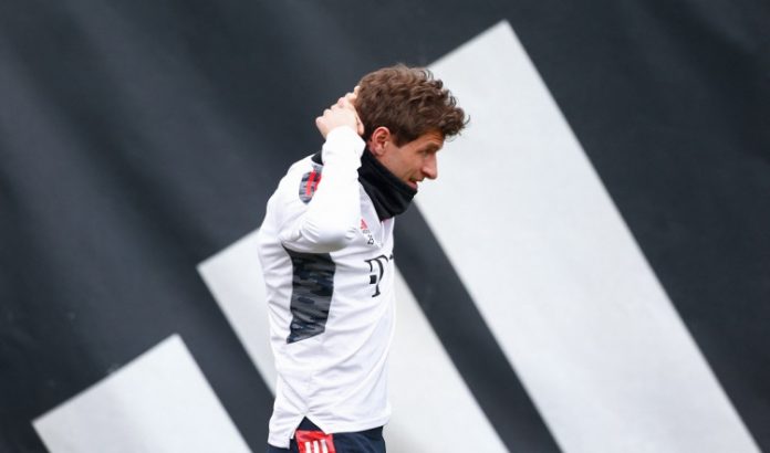 Thomas Müller, do Bayern de Munique, é acusado de maus-tratos a animais na Alemanha