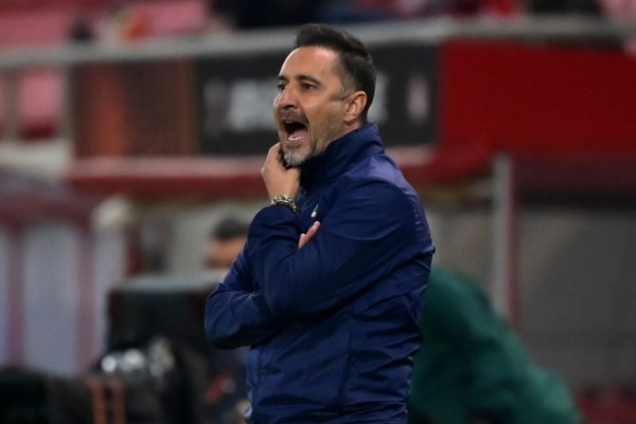 Saiba quanto Vitor Pereira e sua comissão técnica vão ganhar no Corinthians