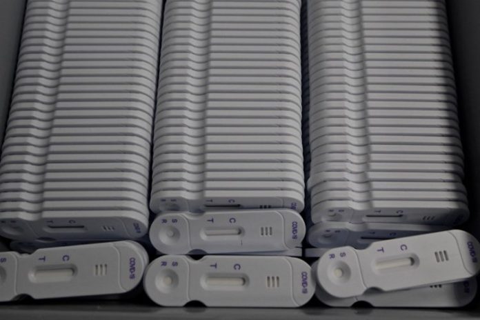 Brasil registra 1.127 mortes por Covid-19 nas últimas 24 horas; total chega a 643 mil