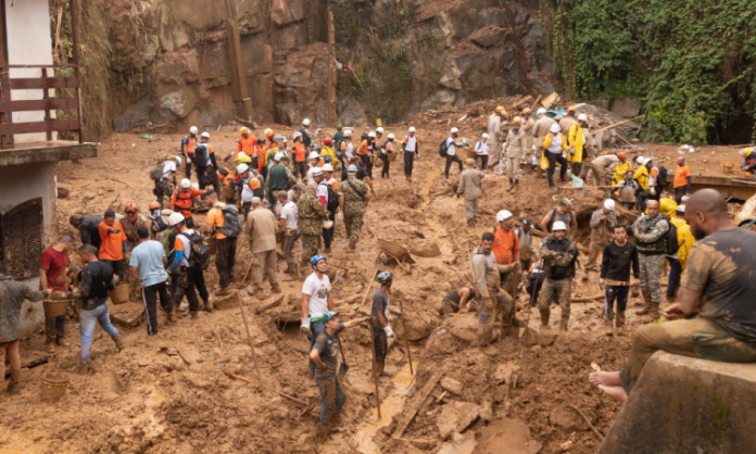 Número de mortos em Petrópolis sobe para 219; 30 seguem desaparecidos