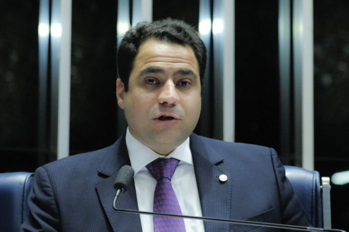 Novo presidente da OAB toma posse com promessa de rechaçar ataques ao sistema eleitoral