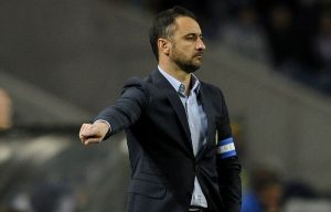 Corinthians anuncia contratação de Vitor Pereira e volta a ter técnico estrangeiro após 17 anos