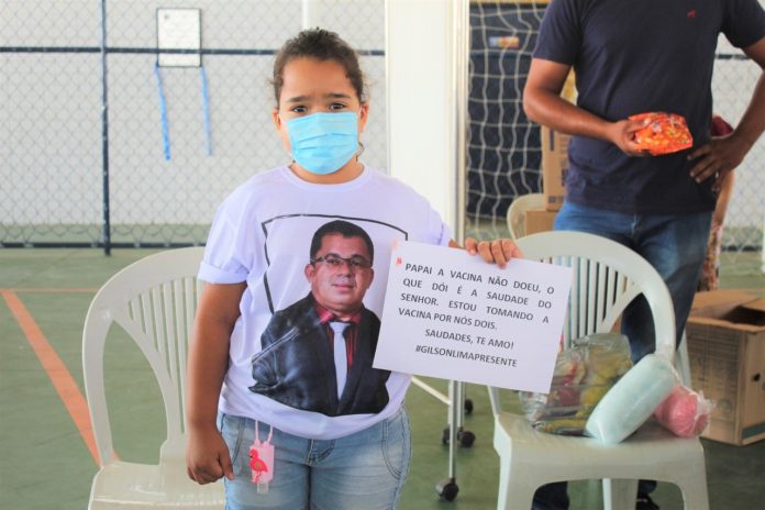 Menina homenageia pai que morreu de Covid-19 ao se vacinar: ‘O que dói é a saudade’