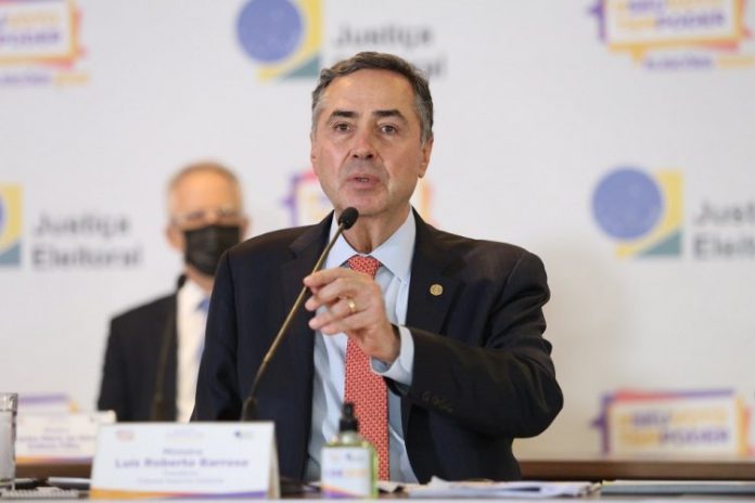 Guerra entre Bolsonaro e TSE tem tudo para acabar mal