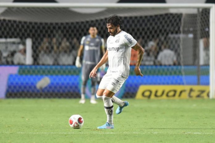 Santos e Novorizontino empatam em jogo movimentado na Vila Belmiro