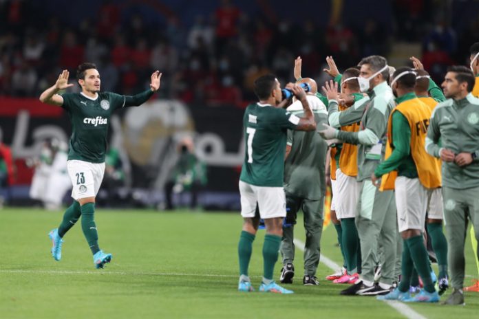 Veiga e Dudu brilham, Palmeiras vence o Al Ahly e vai à final do Mundial de Clubes