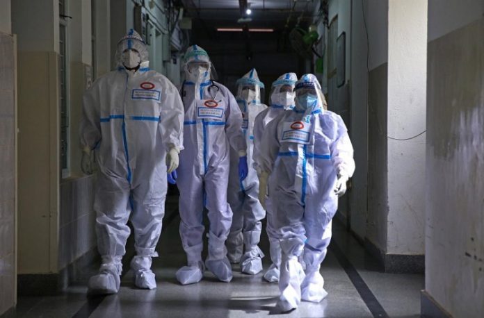 Fiocruz alerta para desassistência nos Estados e epidemia de não-vacinados contra Covid-19