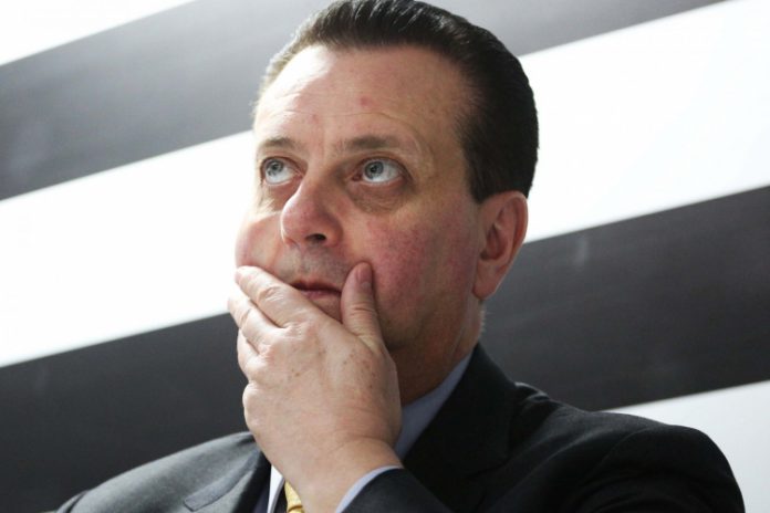 Gilberto Kassab está se enroscando nas teias venenosas de Lula