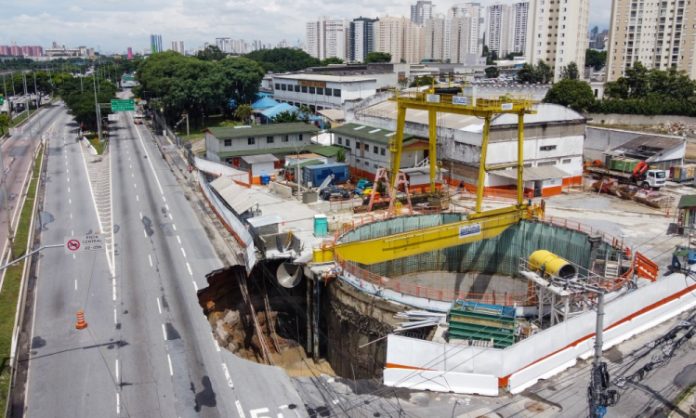 Rodízio de veículos é suspenso em SP até sexta-feira após acidente em obra do metrô