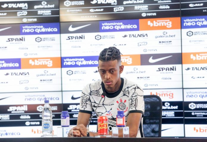 Robson Bambu, do Corinthians, nega ter estuprado mulher: ‘Isso me causa revolta’