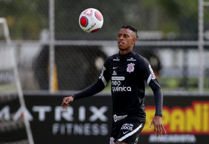 Corinthians preserva trio contra Botafogo-SP e relaciona Robson Bambu, acusado de estupro