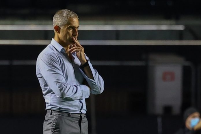 Sylvinho se despede do Corinthians e manda recado para torcida; confira