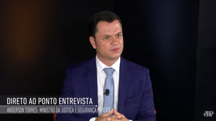 ‘Não sei se ser um bom juiz de combate a corrupção te faz um bom presidente’, diz ministro da Justiça sobre Sergio Moro