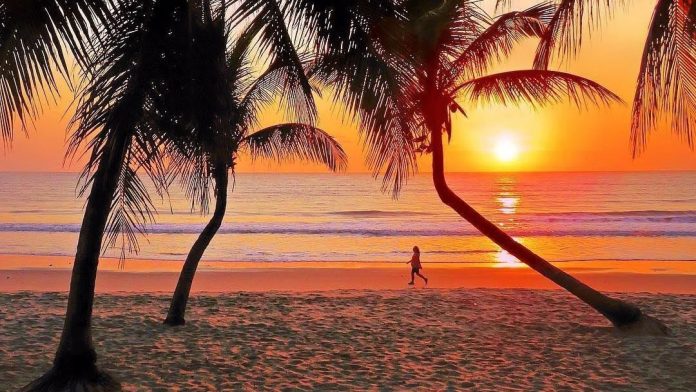 Litoral da Paraíba tem sete trechos de praias impróprios para banho neste fim de semana