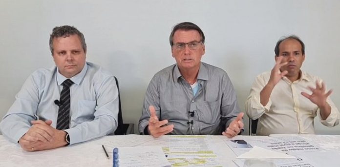 Bolsonaro relembra corrupção no governo Lula e questiona: ‘Você quer pagar de novo?’