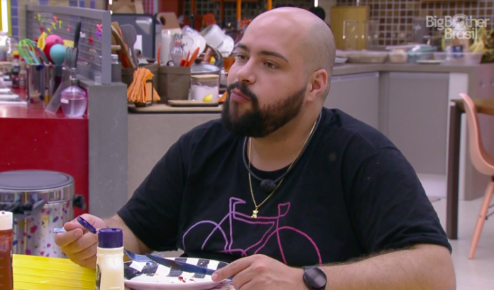 ‘BBB 22’: Scooby questiona Abravanel sobre verdadeiro nome de Silvio Santos: ‘Nem Silvio e nem Santos’