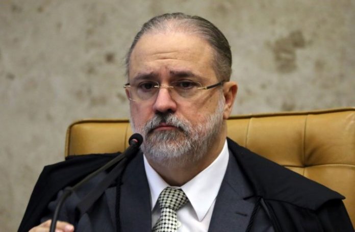 Aras pede que STF retire sigilo de desdobramentos da CPI da Covid-19