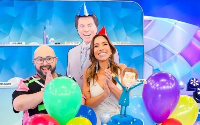 Patricia Abravanel divide opiniões ao simular festa com cover de Tiago Abravanel