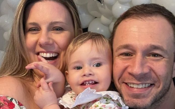 Daiana Garbin fala sobre a evolução de Lua durante quimioterapia: ‘É um tourinho’