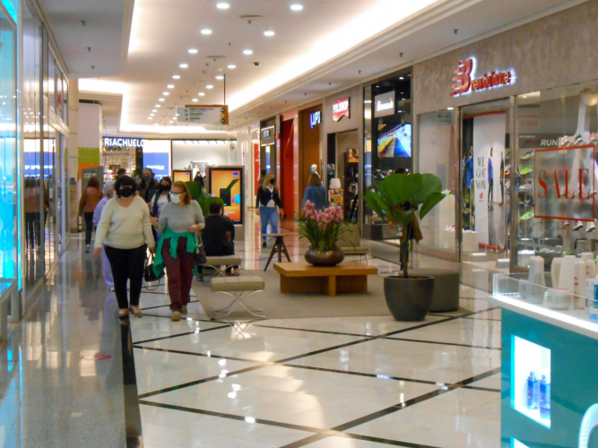 Índice de Confiança Empresarial cai 2,5 pontos em janeiro, aponta FGV